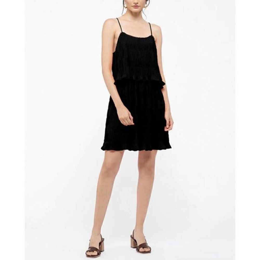 Moon River Black Sheath Tiered Pleated Dress